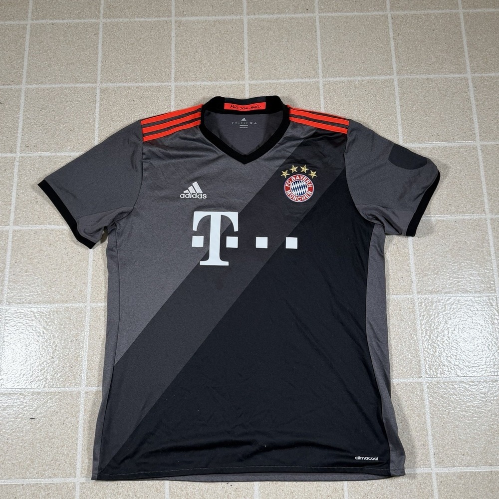 Adidas FC Bayern Munich 2016-17 Third Grey Jersey Size L Football Soccer Men #8